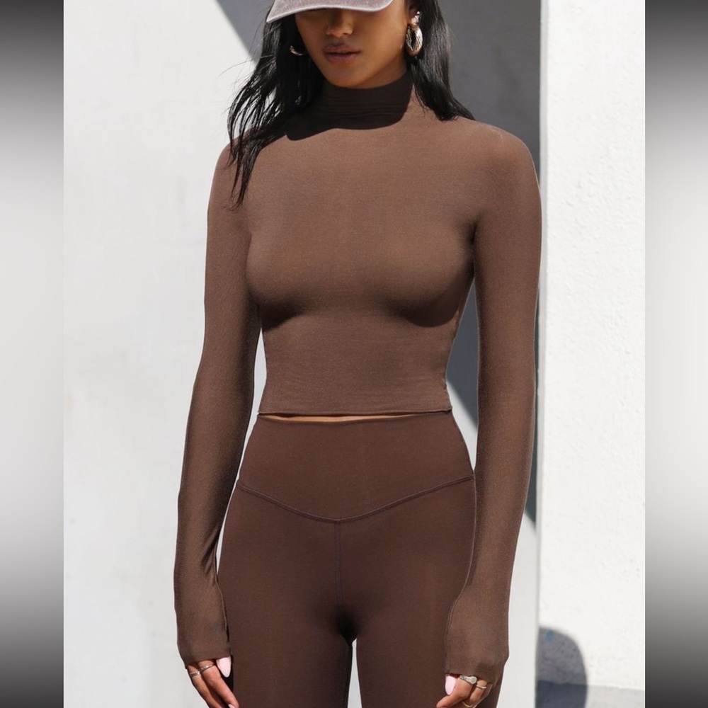 Joah brown CROPPED MOCK NECK LONG SLEEVE